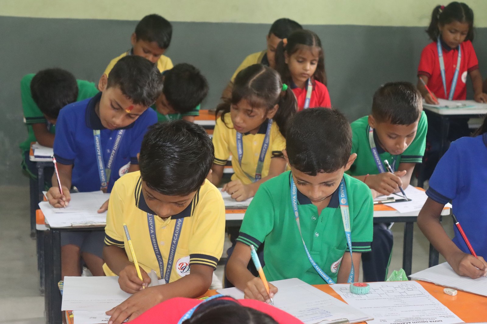 Primary (Grades 1–3)